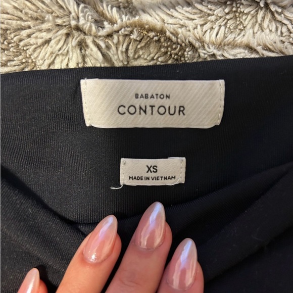 Aritzia Babaton Contour Square Neck Short Sleeved Bodysuit - Picture 3 of 3